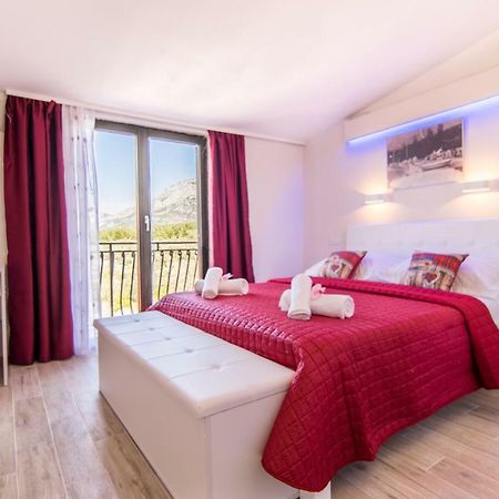 Apartments Family Roso Promajna Exterior photo