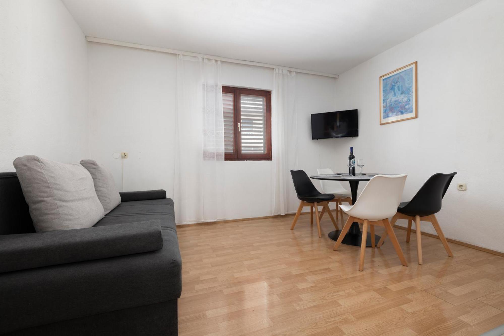 Apartments Family Roso Promajna Exterior photo