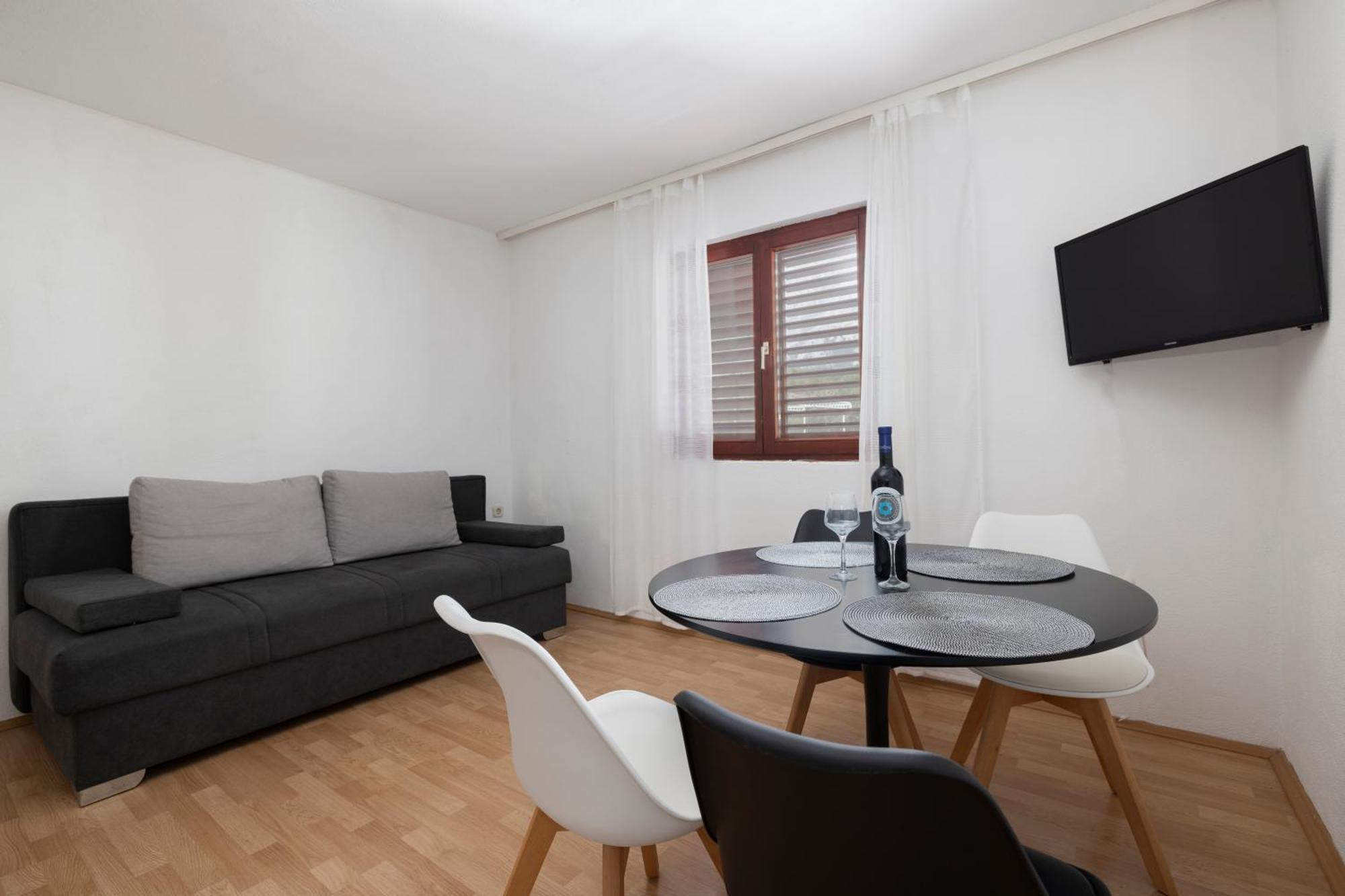 Apartments Family Roso Promajna Exterior photo